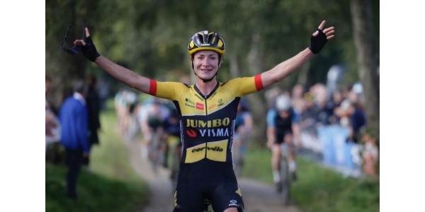 Marianne Vos slutter sin sæson med det bedste resultat